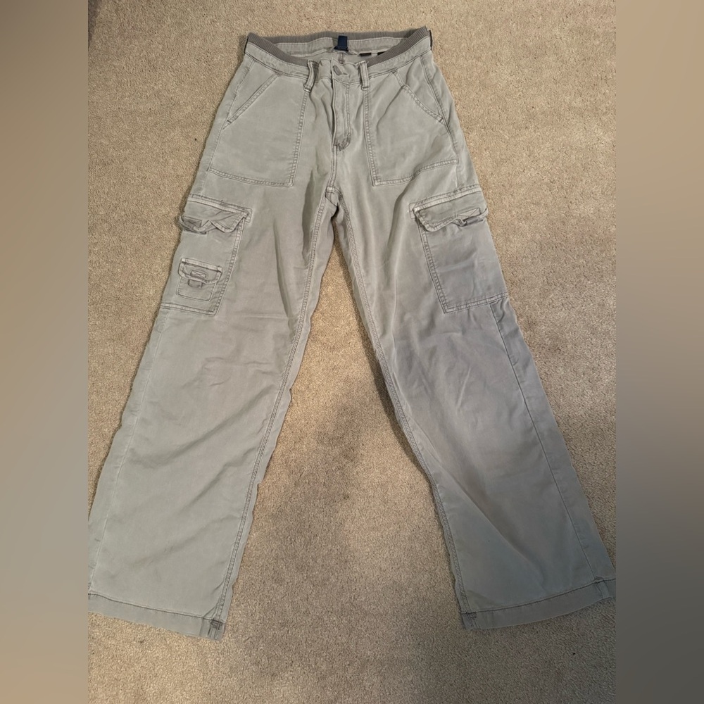 American Eagle Outfitters Gray Cargo Pants Relaxed Fit